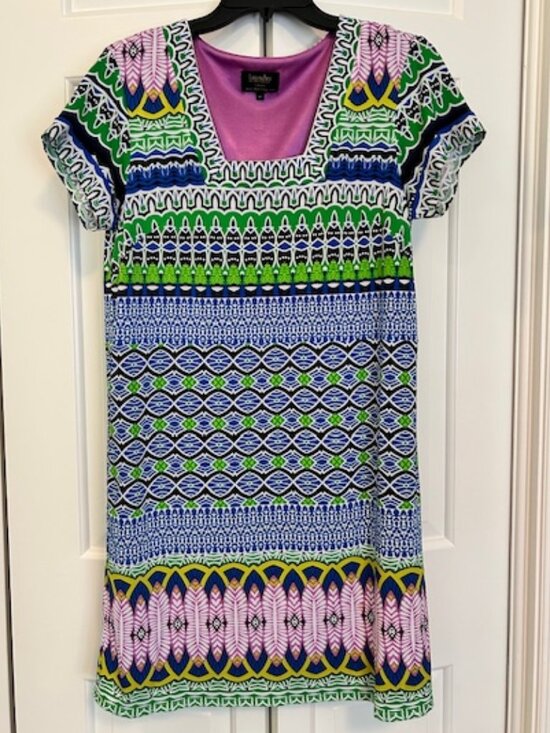 Laundry By Shelli Segal Dresses & Skirts - Laundry by Shelli Segal Geometric Print Shift Dress | Size MP